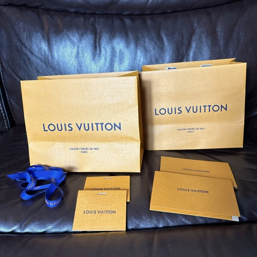 2‎ LOUIS VUITTON Shopping Totes Bag Authentic Empty Paper Gift Bag With Ribbon